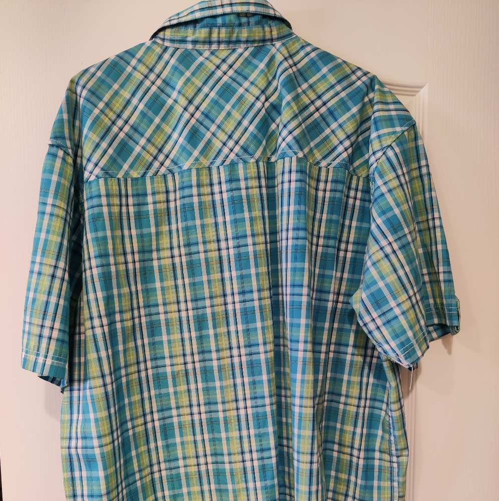 Akademiks button up - Picture 2 of 3